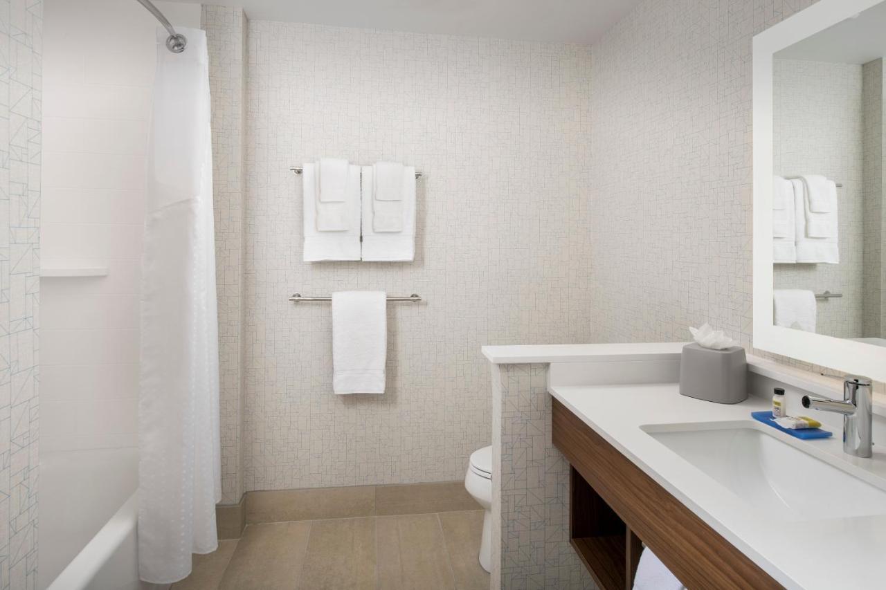 Staybridge By Ihg Hotel 3*