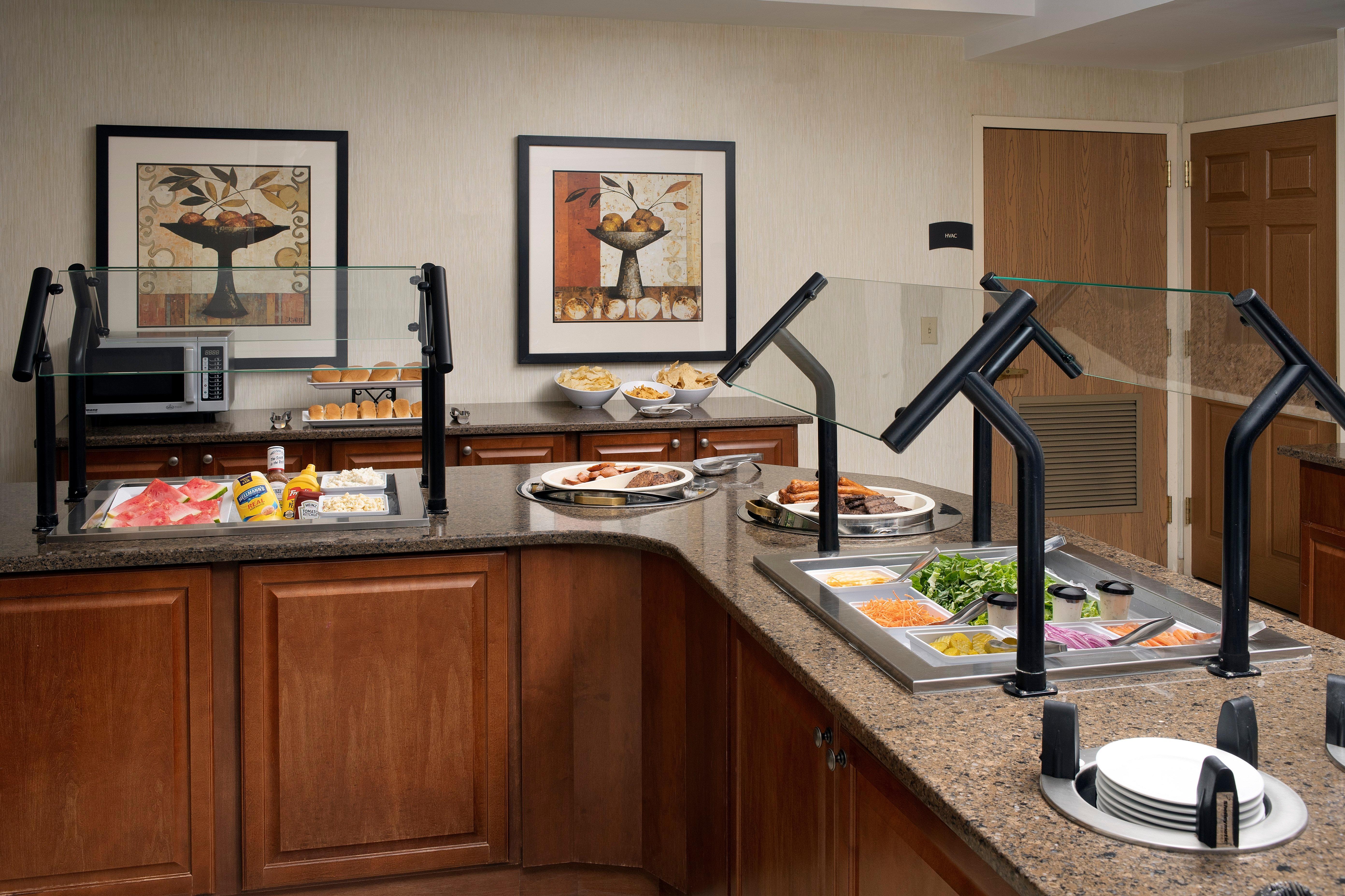 Staybridge By Ihg Hotel 3*